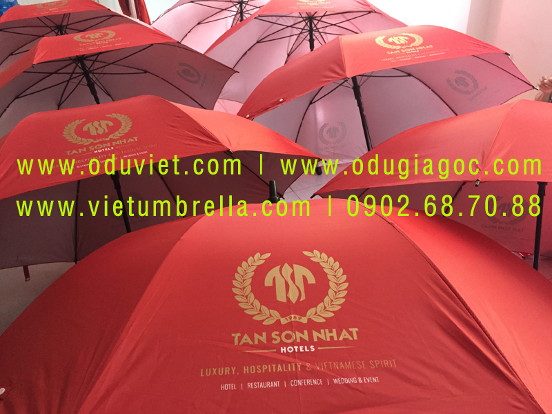 xưởng sản xuất ô dù cầm tay in logo quảng cáo